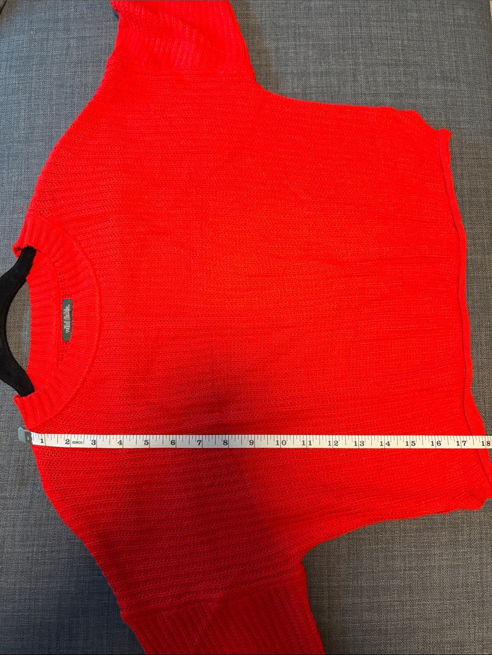 Red Cropped Rib-Knit Women's Sweater - Picture 3 of 4